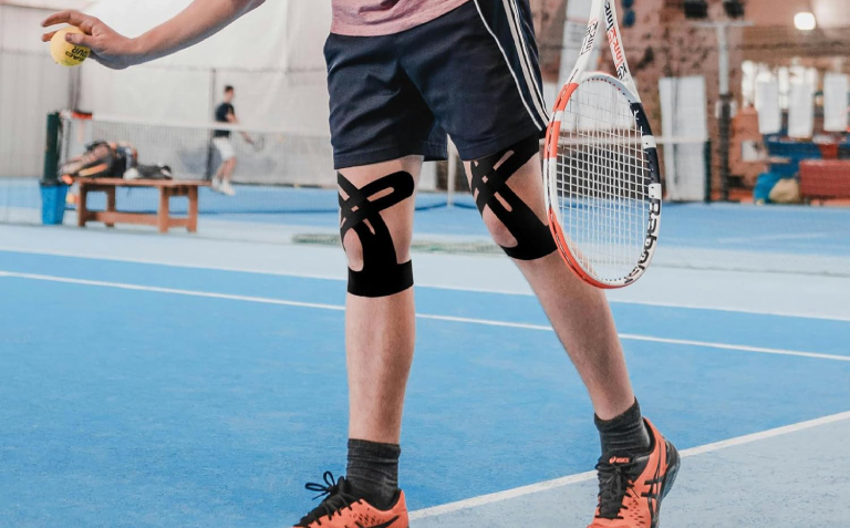 Predstrihnutá svalová náplasť kineziologickej pásky 